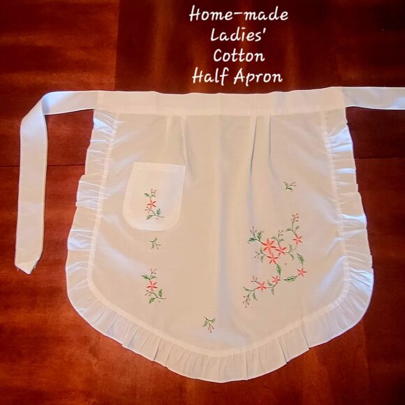 Home-made Ladies' Christmas Cotton Apron - Picture 1 of 2